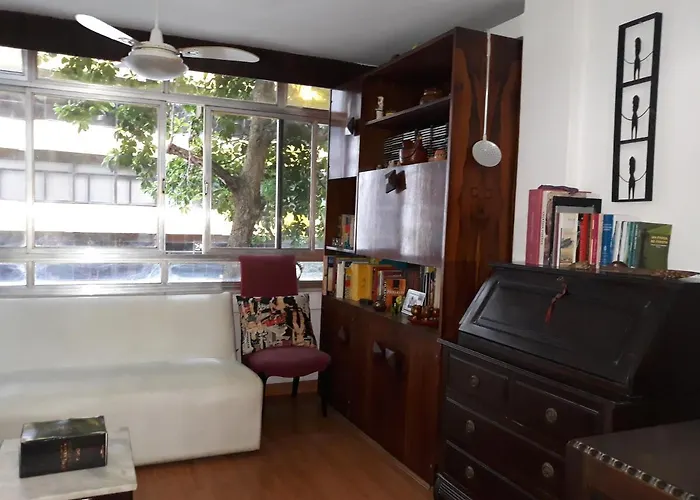 Apartamento Top Em Copacabana Na Quadra Da Praia! Sol, Praia E Muito Conforto! Rio de Janeiro